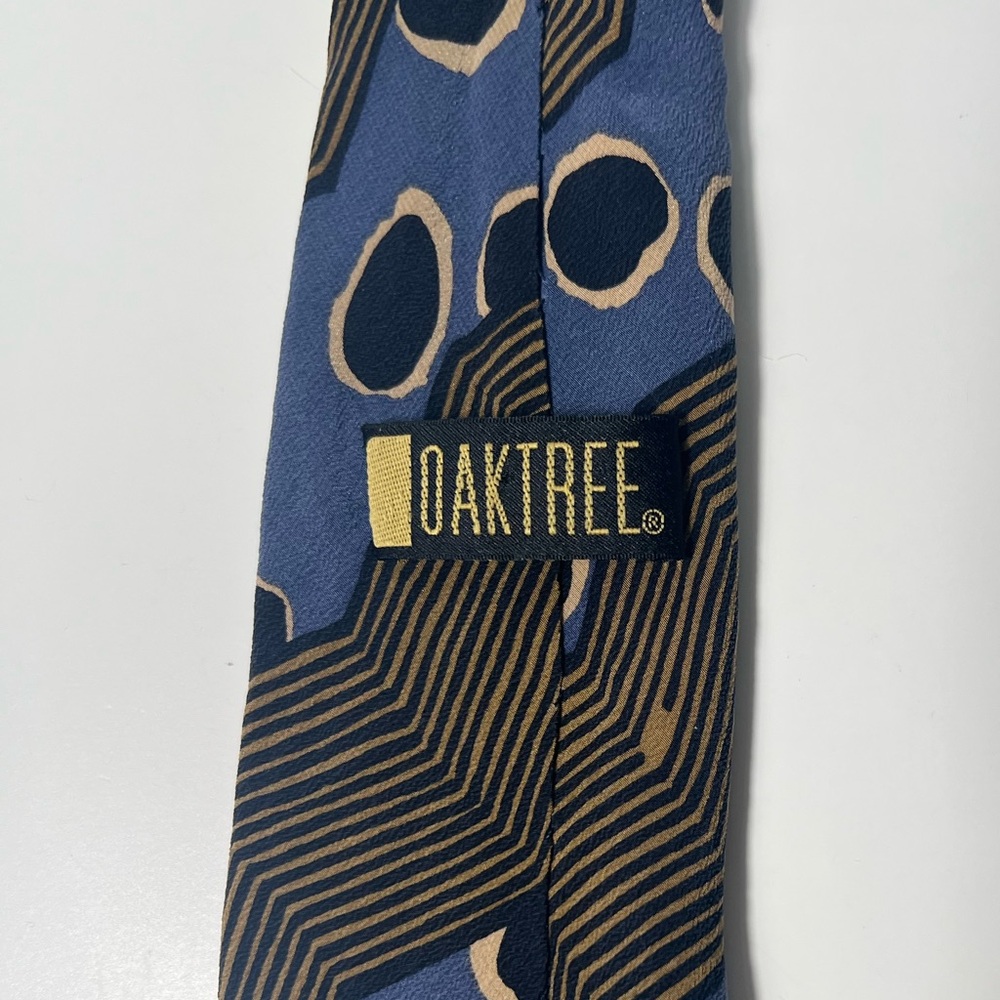 Oaktree Abstract Geometric Zigzag Pattern Retro V… - image 7